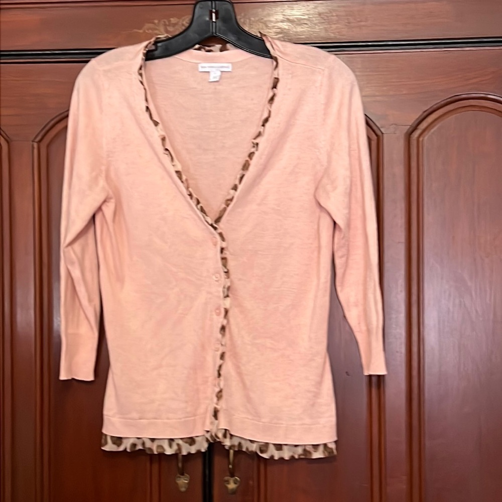New York & Company Lightweight V Neck Button Down Sweater Medium